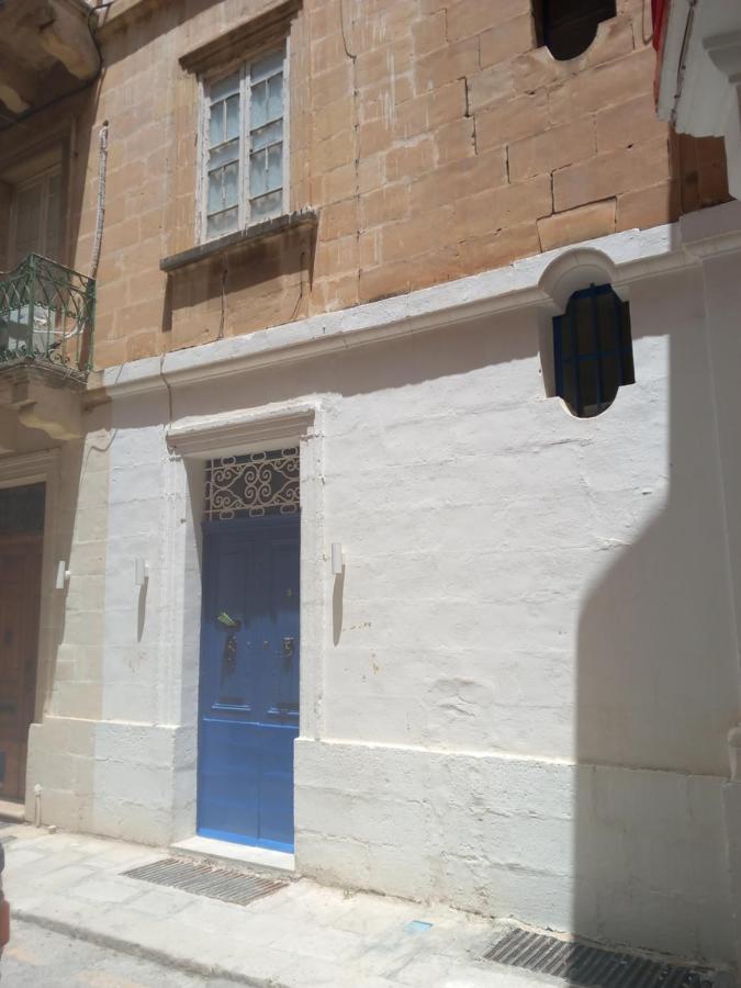 Door Nine -Townhouse With Harbour Views Villa Il-Furjana Exteriör bild